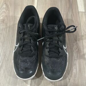 KIDS FOOTBALL CLEATS